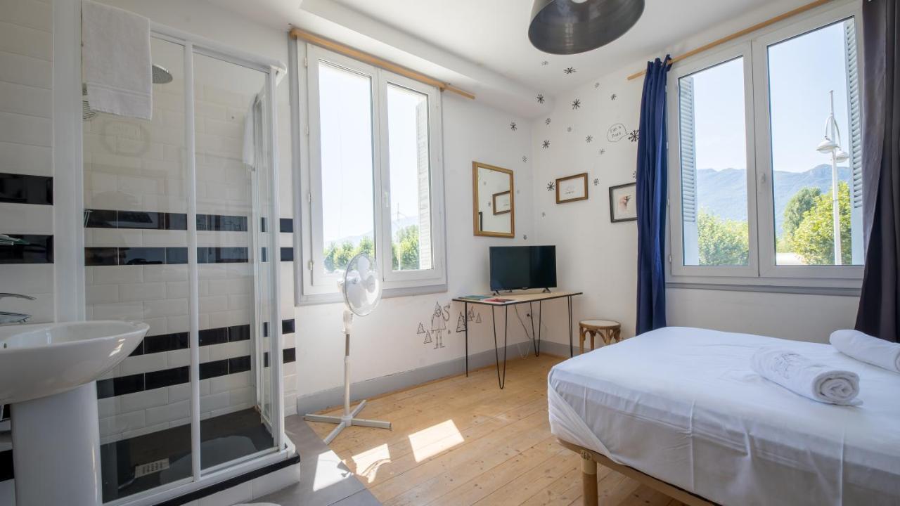 Mamie Jane Co-Munity Hotel Aix-les-Bains Exterior photo