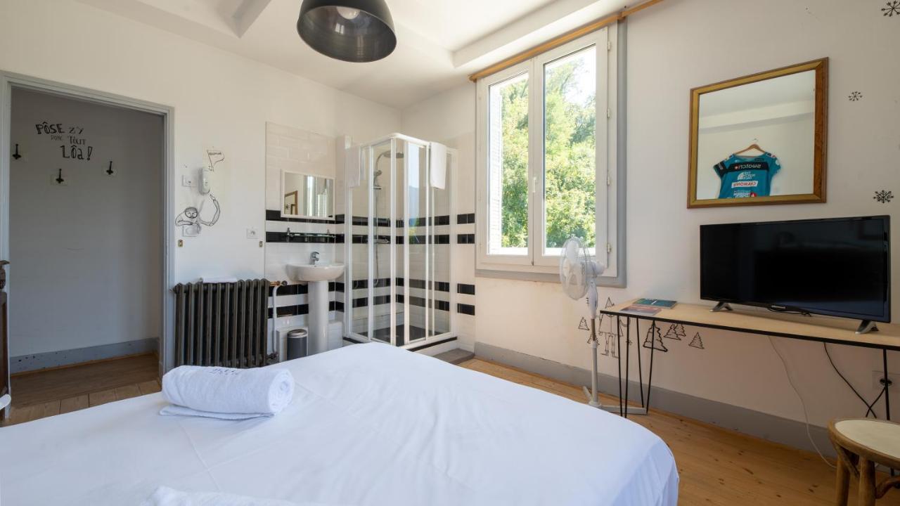 Mamie Jane Co-Munity Hotel Aix-les-Bains Exterior photo